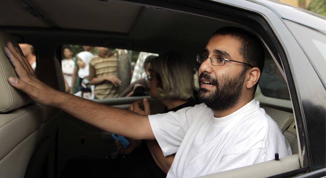 مصر: الحكم على الناشط علاء عبد الفتاح بالسجن المشدد 5 سنوات في أحداث مجلس الشورى