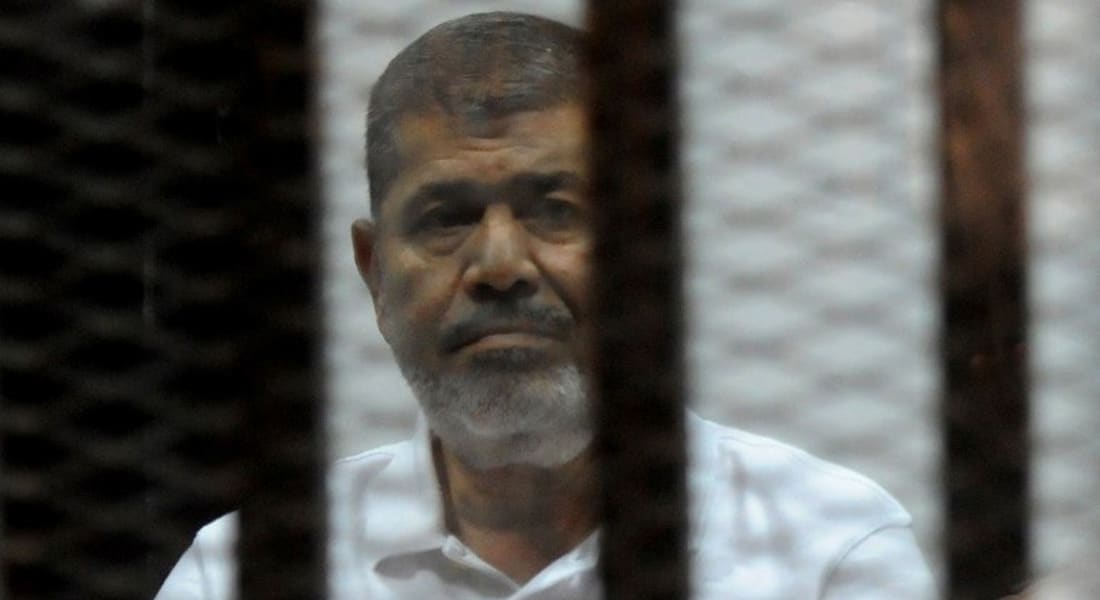 مصر.. دفاع مرسي بقضية "التخابر مع قطر" يطلب سرية المحاكمة وفض الأحراز 3 مارس