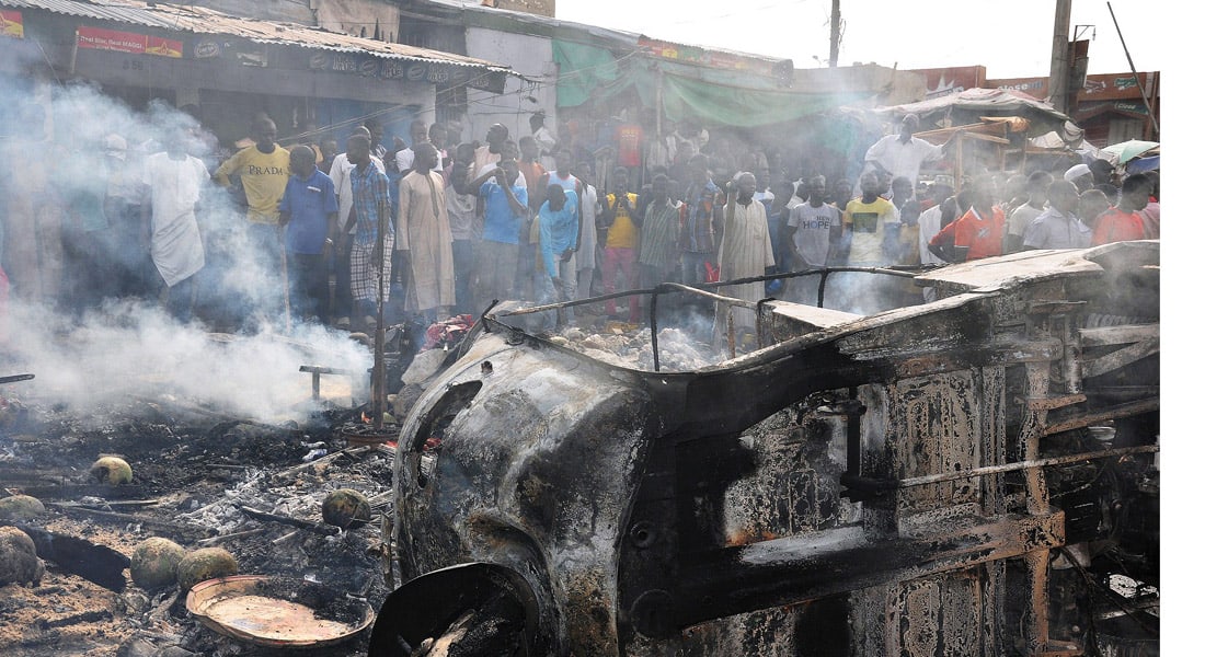 مقتل عشرات الأشخاص في 3 تفجيرات استهدفت سوقين ومحطة للحافلات بنيجيريا