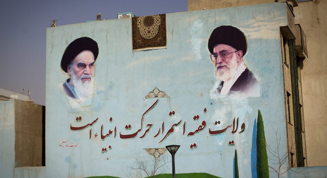 خلفان: إيران لن تعيد تاريخ كسرى.. إما أن تتعقل طهران أو تقاتل من العرب