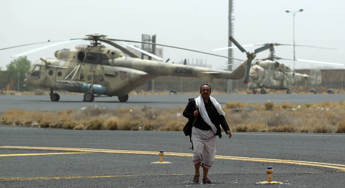 عاصفة الحزم.. أنباء عن قيام الحوثيين بإطلاق مئات السجناء و"سبأ" تتحدث عن إسقاط "طائرة معادية"