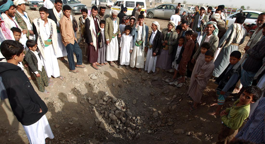 عاصفة الحزم.. "الدفاع الحوثية" تؤكد سقوط 40 قتيلاً بقصف طال مخيماً للنازحين شمال اليمن