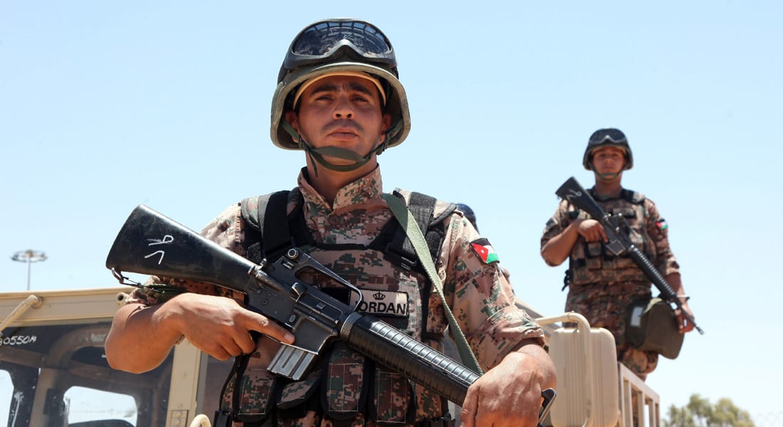 الأردن: تحطم طائرة عسكرية أثناء طلعة تدريبية ومقتل طيارها ومتدرب عراقي
