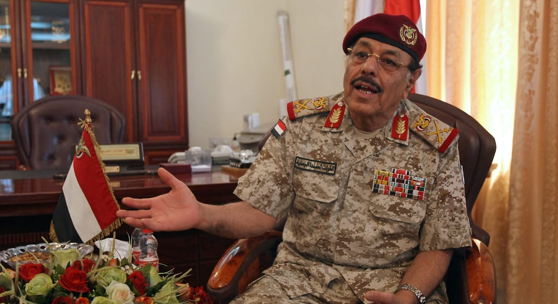 أحمد منصور يزكي "انضواء" اليمنيين تحت قيادة علي الأحمر: لن يهزم الحوثيين في اليمن أي جيش نظامي مهما كانت قوته