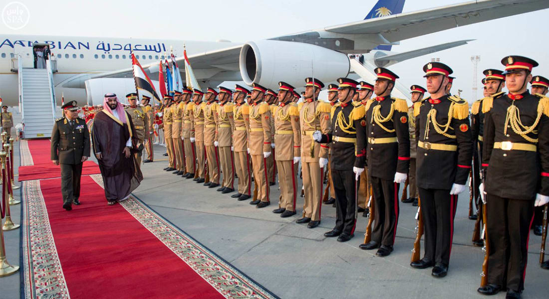 وزير الدفاع السعودي يصل للقاهرة برفقة رئيس الاستخبارات بزيارة مفاجئة 