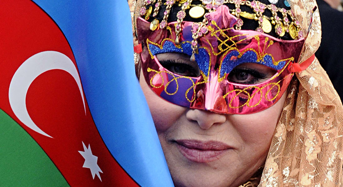 كيف يمكن للتمويل الإسلامي بأذربيجان فتح منفس للاقتصاد الروسي الساعي لتنويع موارده تحت وطأة العقوبات؟