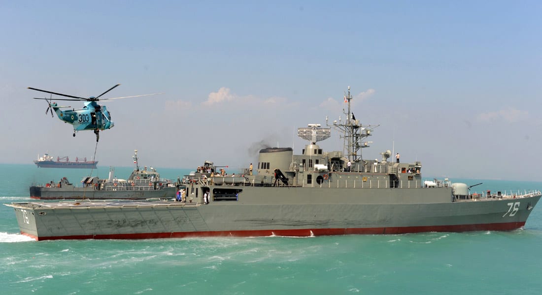 مسؤولون أمريكيون لـCNN: تسع سفن حربية أمريكية تترقب وصول أسطول إيراني لليمن.. وطهران ترفض التهديد