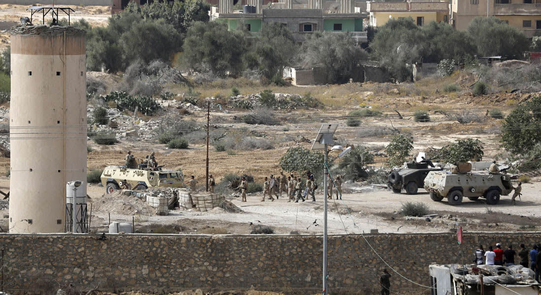 مصر.. انفجار يستهدف قوة أمنية بشمال سيناء يوقع 4 جرحى والجيش يؤكد مقتل 29 "إرهابياً"