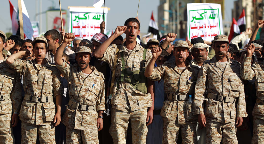 الجيش اليمني الموالي للحوثيين يعلن قبول "الهدنة الإنسانية" وخسائر كبيرة للحوثيين في تعز.. وقبائل مأرب تمهلهم 24 ساعة