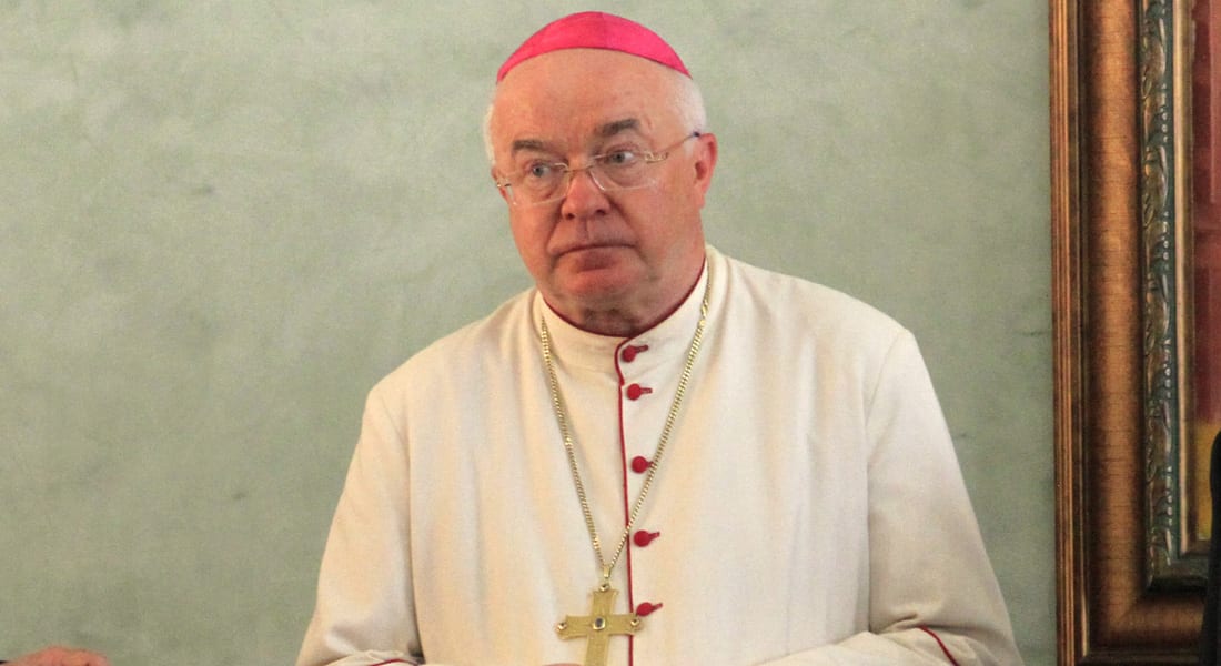 الفاتيكان يقرر إقامة أول محاكمة من نوعها لسفير وأسقف سابق بقضية استغلال جنسي لأطفال