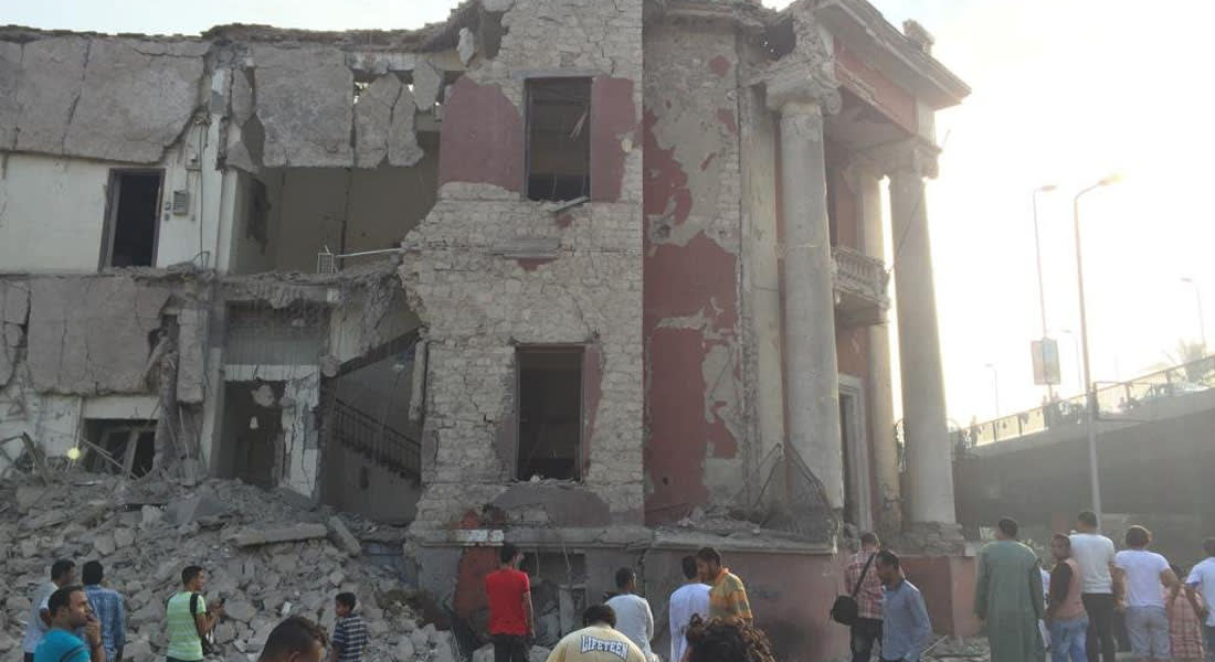 مصر.. قتيل و8 مصابين في انفجار سيارة مفخخة قرب القنصلية الإيطالية بالقاهرة