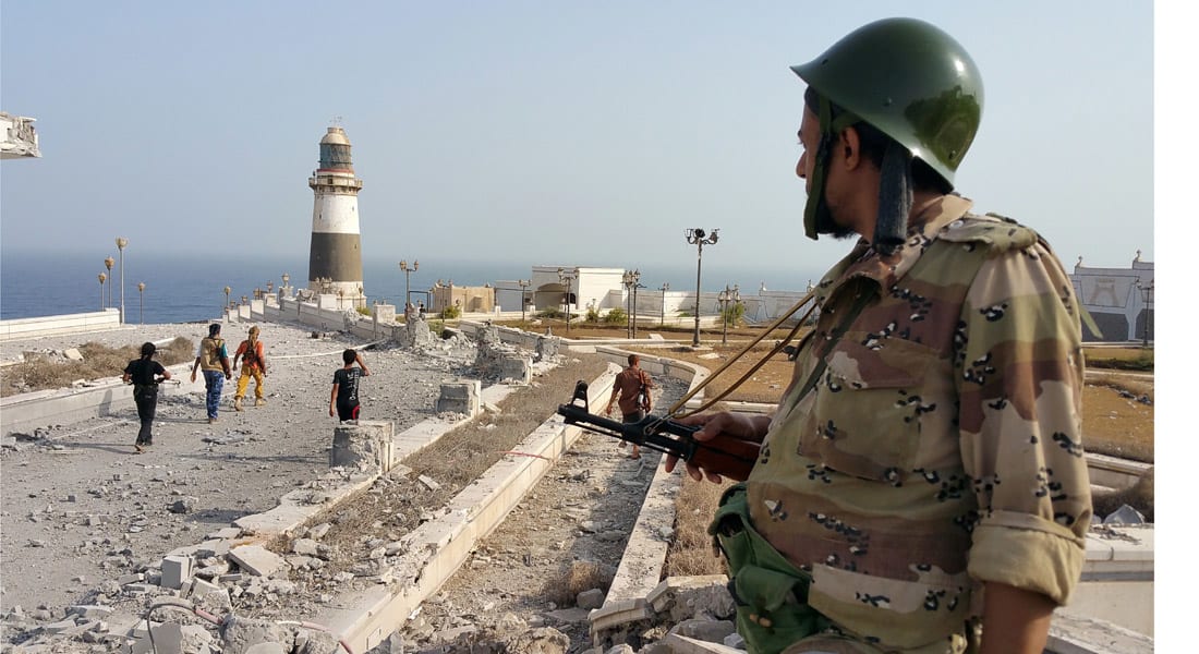 مباحثات عسكرية يمنية أردنية.. 1000 قتيل في عدن ودفعة جديدة من الوزراء عائدون خلال أيام