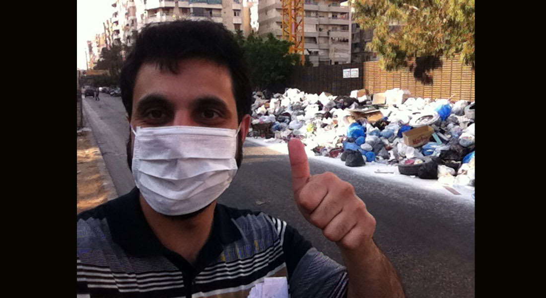 ابتكار لبناني جديد.. سيلفي أمام النفايات