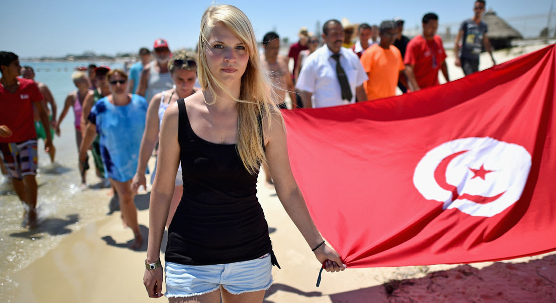السياحة الداخلية بتونس تحاول إنقاذ القطاع من موسم كارثي