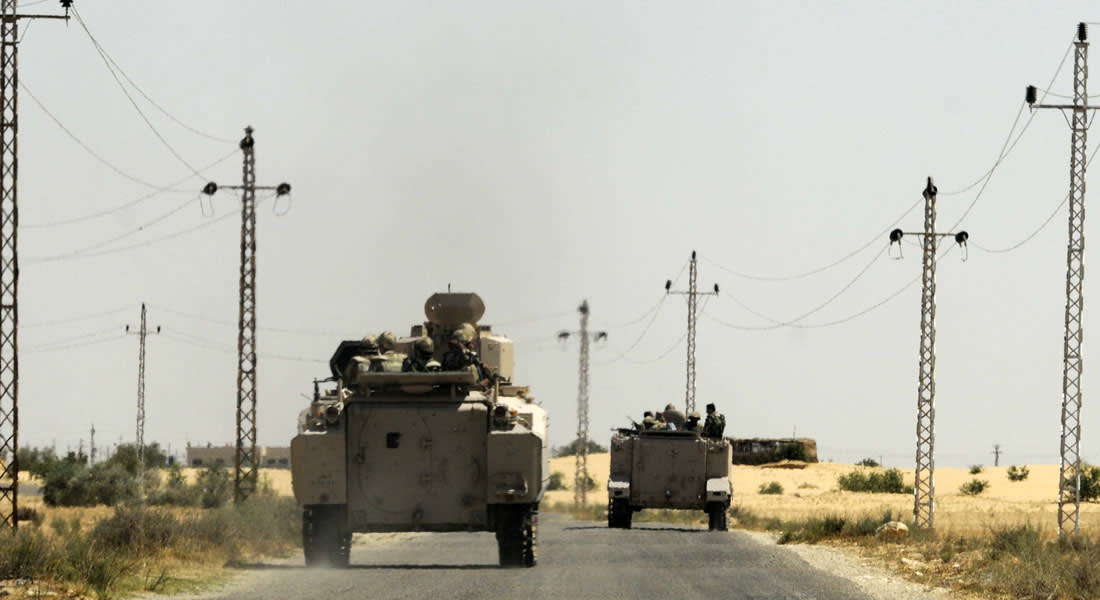 مصر: مقتل ضابط وعسكري وجرح 3 مجندين بانفجار عبوة ناسفة بالعريش