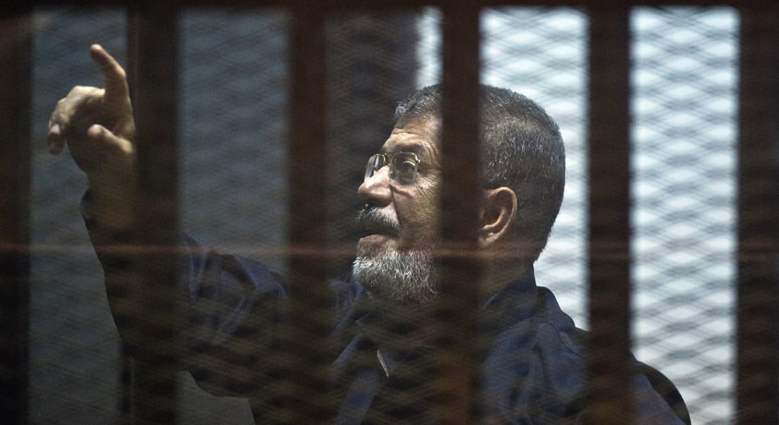 مصر.. تأجيل محاكمة مرسي بقضية "التخابر مع قطر" للاثنين والسماح بحضور ذوي المتهمين