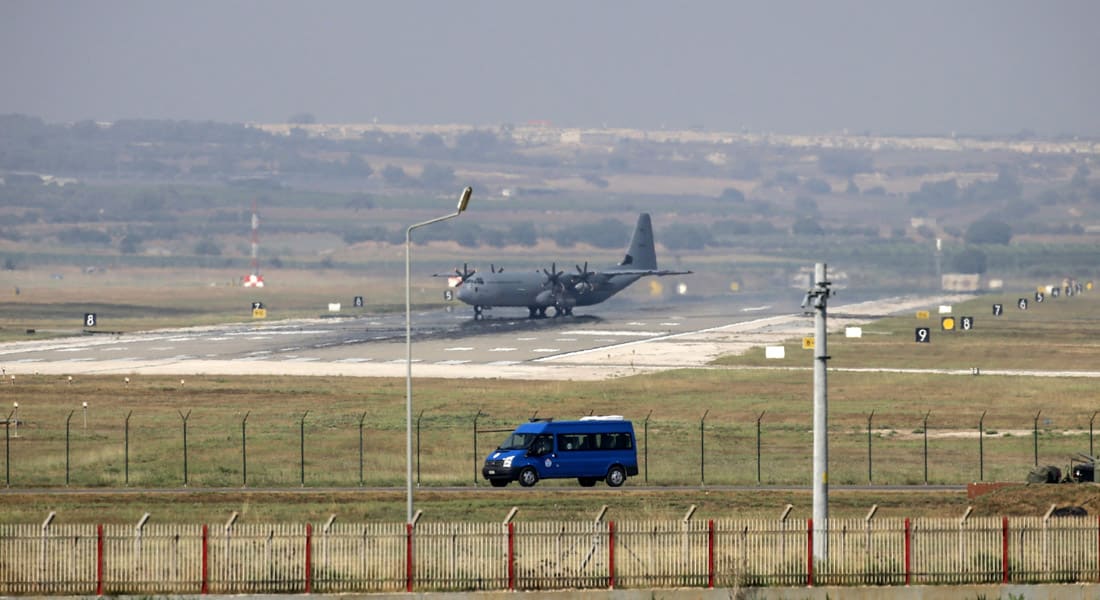 4 طائرات نقل عسكرية أمريكية تصل تركيا.. و"البنتاجون" تراجع استراتيجية تدريب عناصر معارضة سورية 
