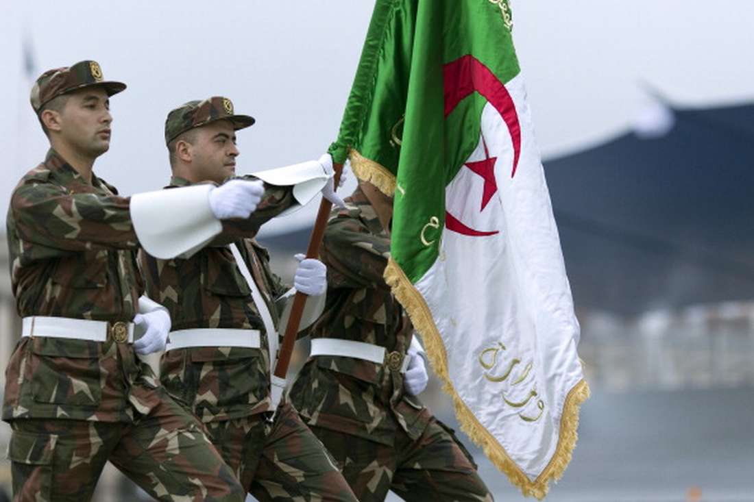 الجزائر تترّدد في التجاوب مع طلب واشنطن وباريس بفتح ترابها أمام الجيش الليبي