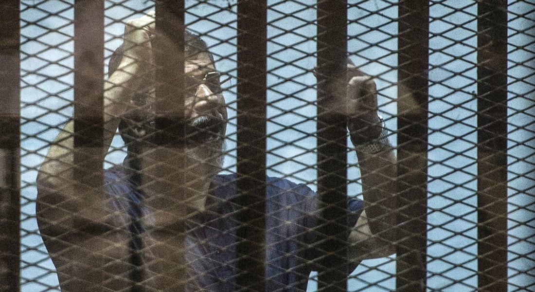 محاكم مصر.. اعتذار شهود المخابرات عن محاكمة مرسي وإحالة 5 من "ألتراس ربعاوي" للمفتي