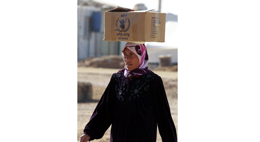 برنامج الأغذية العالمي: أكثر من 200 ألف لاجئ سوري بالأردن توقفوا عن تلقي معونات لشح التمويل