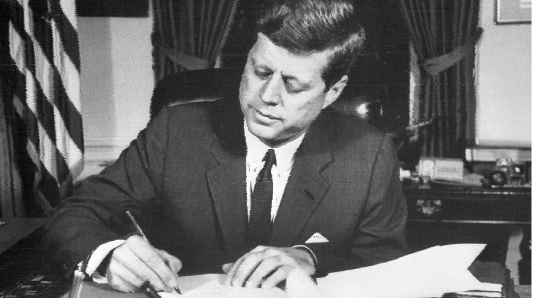 المخابرات المركزية الأمريكية ترفع السرية عن وثائق رئاسية من عهد كينيدي وجونسون