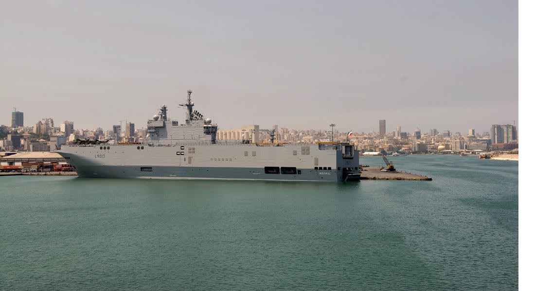 مصر تشتري سفينتي "ميسترال" من فرنسا بعد إلغاء الصفقة مع روسيا