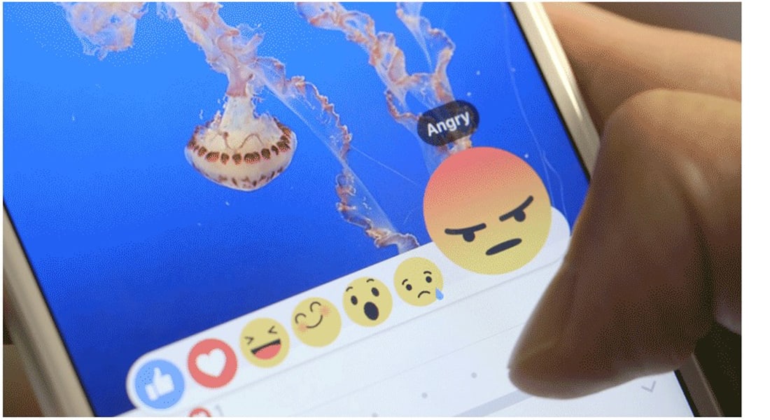 بينها الضاحك والباكي والعاشق.. "فيسبوك" يبدأ تقديم تعبيرات الوجه مع زر الإعجاب للمستخدمين 