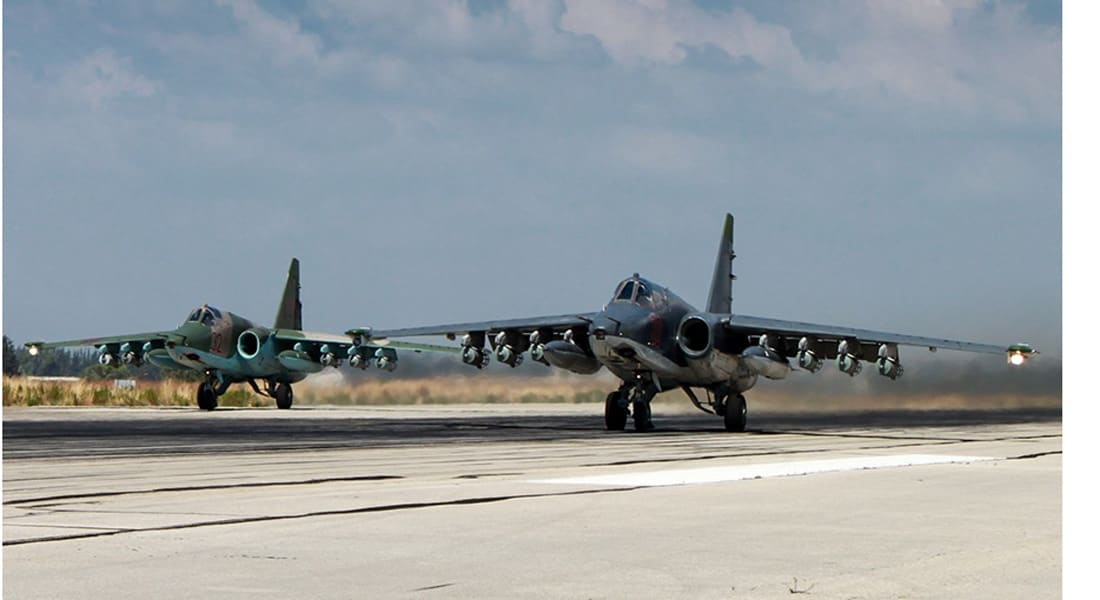 موسكو تشرح سبب اقتراب مقاتلة روسية من طائرة أمريكية في سماء سوريا.. وتعلن عن 41 غارة جديدة على "داعش" 