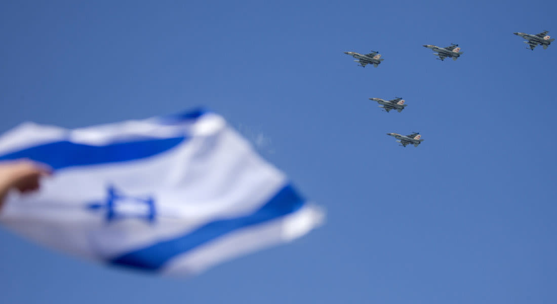 روسيا تبدأ تدريبات جوية مع إسرائيل لسلامة التحليق فوق سوريا.. وخط ساخن بين مطار سوري والقيادة الإسرائيلية 