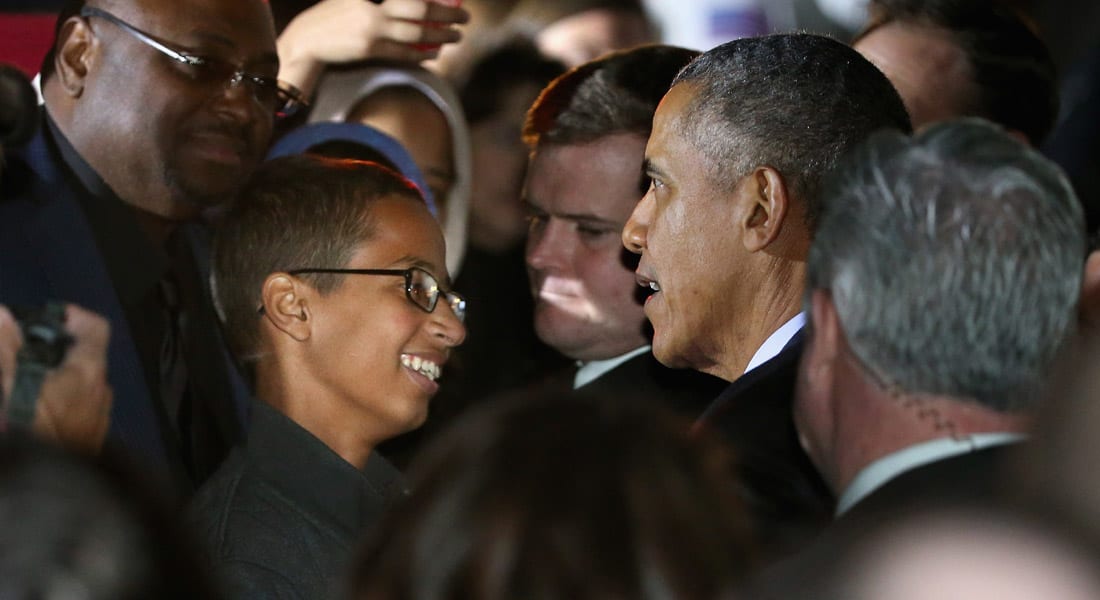 أوباما يستضيف المخترع المسلم الصغير في "ليلة الفضاء" بالبيت الأبيض 