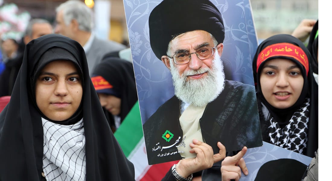 خامنئي يقر الاتفاق النووي الإيراني ويرهن الالتزام به بعدم فرض أي عقوبات على بلاده