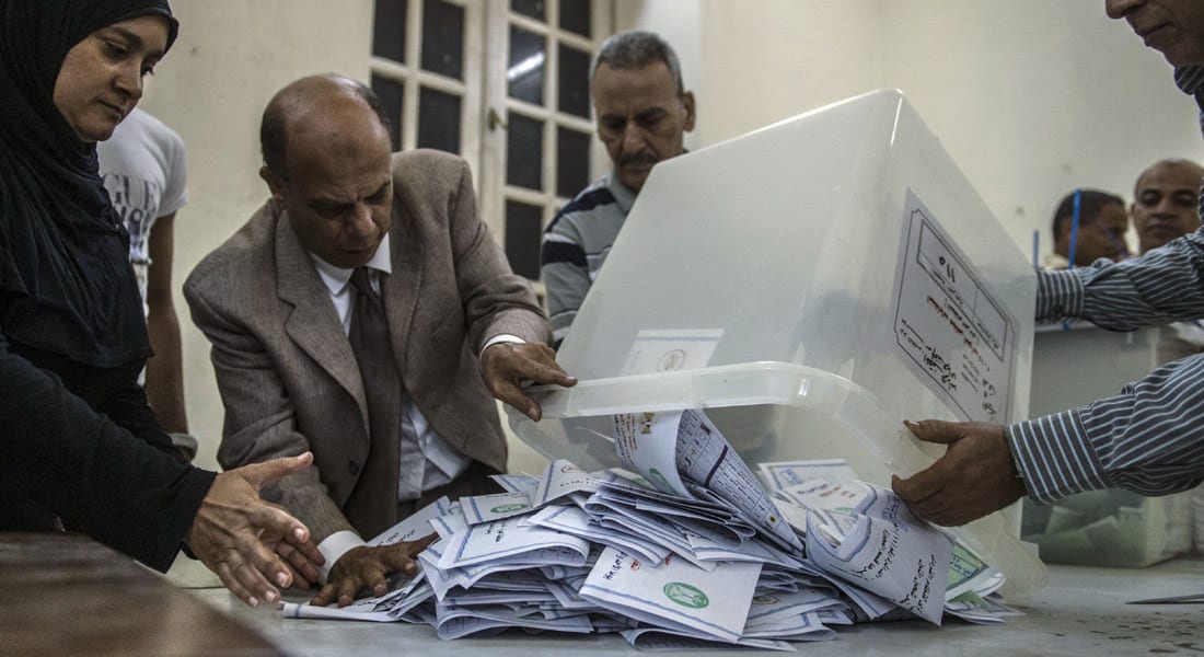 قائمة "في حب مصر" تحصد أول 60 مقعداً بـ"مجلس نواب 2015" وحسم 4 من 226 للفردي وجولة إعادة بجميع الدوائر