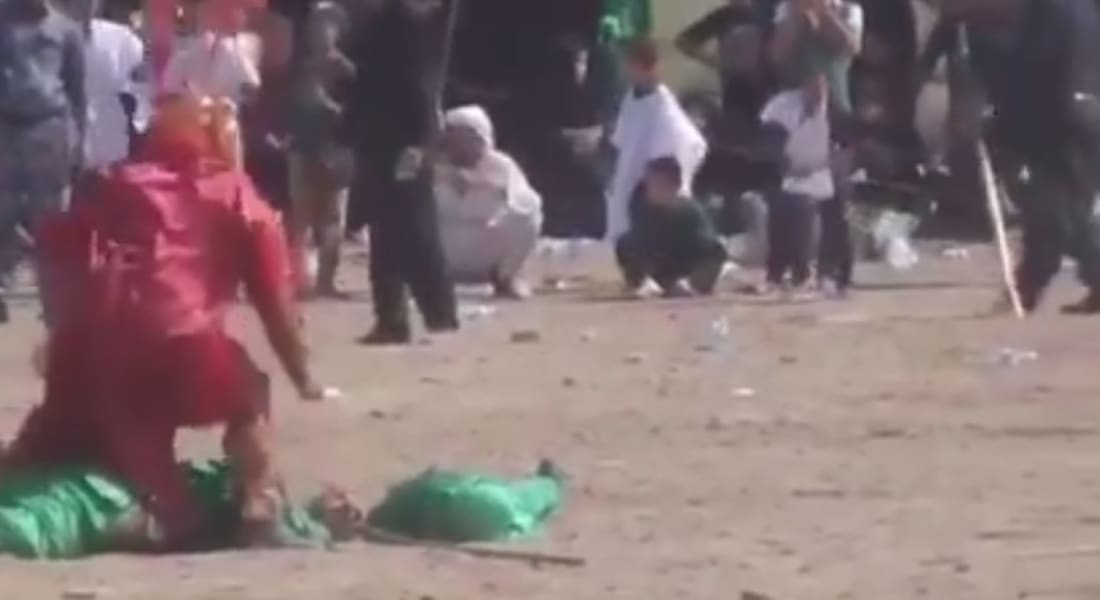 ضمن عاشوراء.. فيديو من العراق لمحاولة الاعتداء على لاعب دور "قاتل الحسين".. وجهاز المكافحة ينقذه