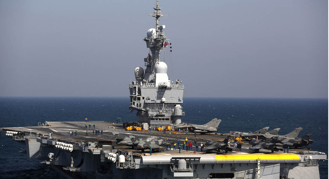 فرنسا ترسل حاملة الطائرات "شارل ديغول" للمشاركة في الحرب على "داعش" 