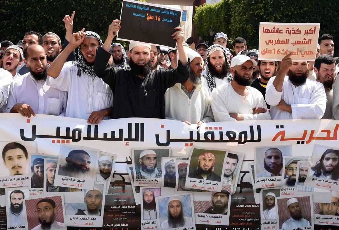 المغرب يُفرج عن معتقلين إسلاميين.. بينهم متهمان بتزعم "أنصار المهدي" و"حركة المجاهدين"