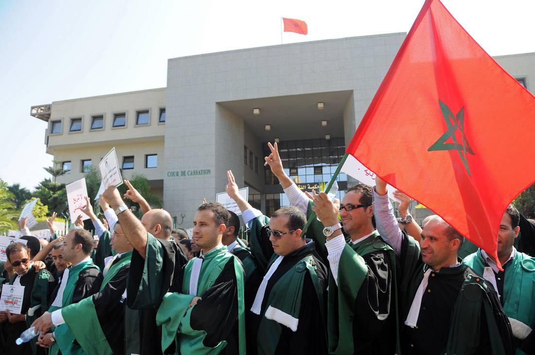 الصراع بين القضاة ووزارة العدل يستمر في المغرب بعد استدعاء قاضيين بسبب آرائهما