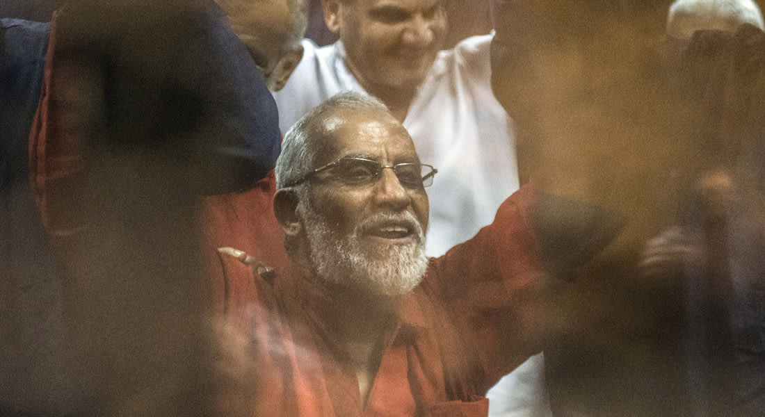 مصر: محكمة النقض تقبل طعون مرشد الإخوان وقيادات بالجماعة على أحكام بالإعدام شنقا