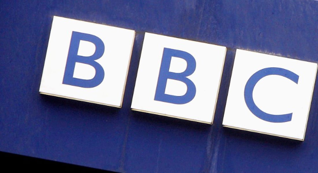 ما هو هجوم "DDOS"؟ وكيف تسبب بتعطل مواقع "BBC"؟