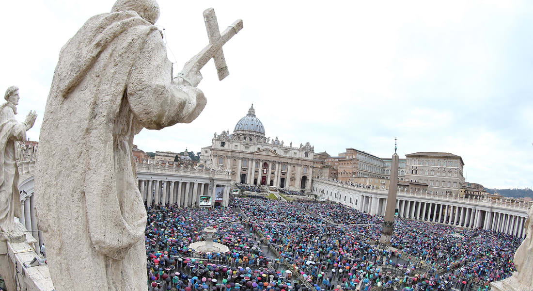 الفاتيكان يجمّد عضوية ناج من اعتداء جنسي في لجنة تحقيق بانتهاكات الكنائس