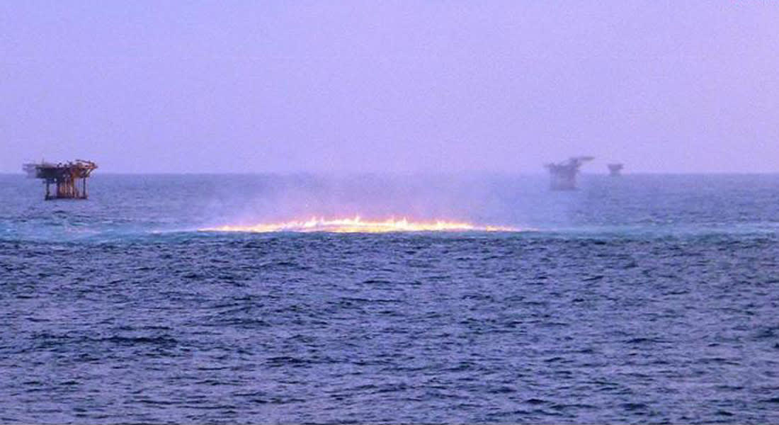 السيطرة على تسرب للغاز من حقل "فتح" البحري في مياه دبي الإقليمية 