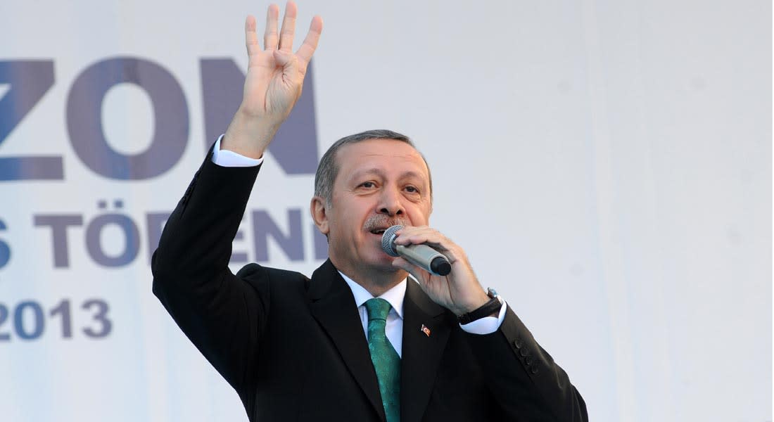 تركيا تحذر من تصنيف الإخوان المسلمين "منظمة إرهابية".. والخارجية المصرية: العالم أصبح يدرك الحقيقة