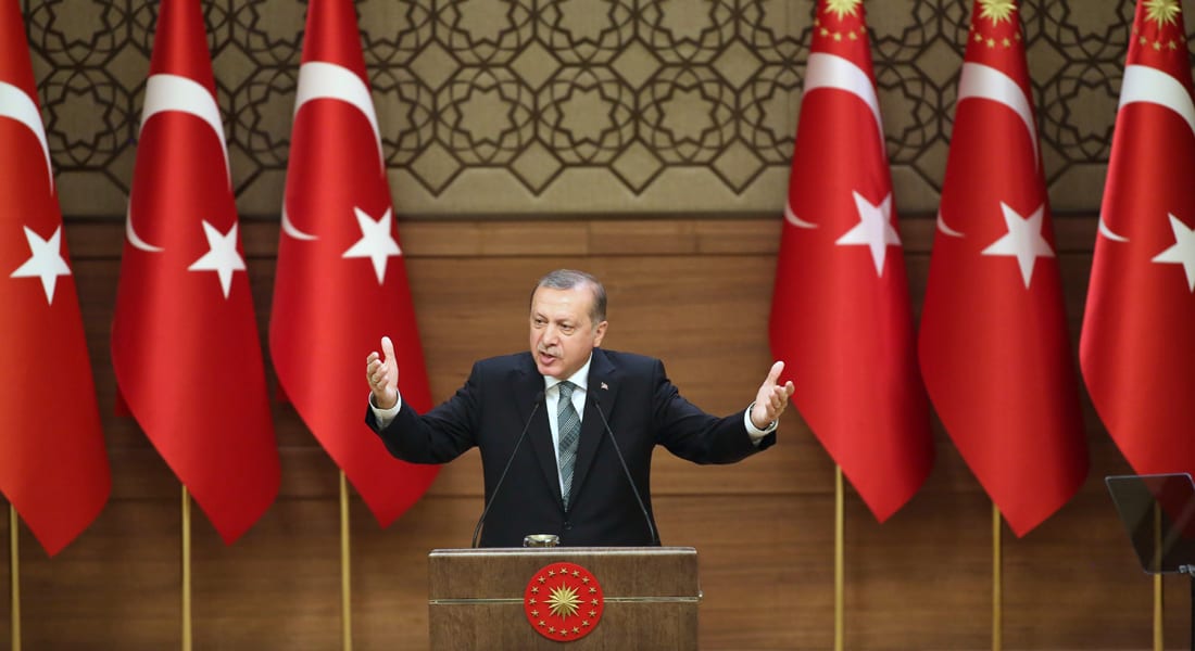 أردوغان: الدول الغربية تستقبل الإرهابيين ومن وصلوا إلى الحكم عبر انقلابات عسكرية على سجاد أحمر