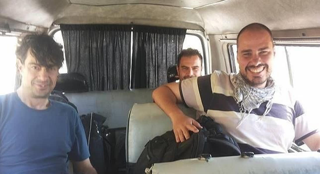 إطلاق سراح 3 صحفيين إسبان اختطفوا في سوريا منذ 10 أشهر عمل أحدهم مع شبكتنا