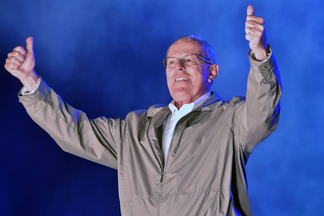 كوزينسكي يفوز في الانتخابات الرئاسية بالبيرو على ابنة الرئيس الأسبق فوجيموري