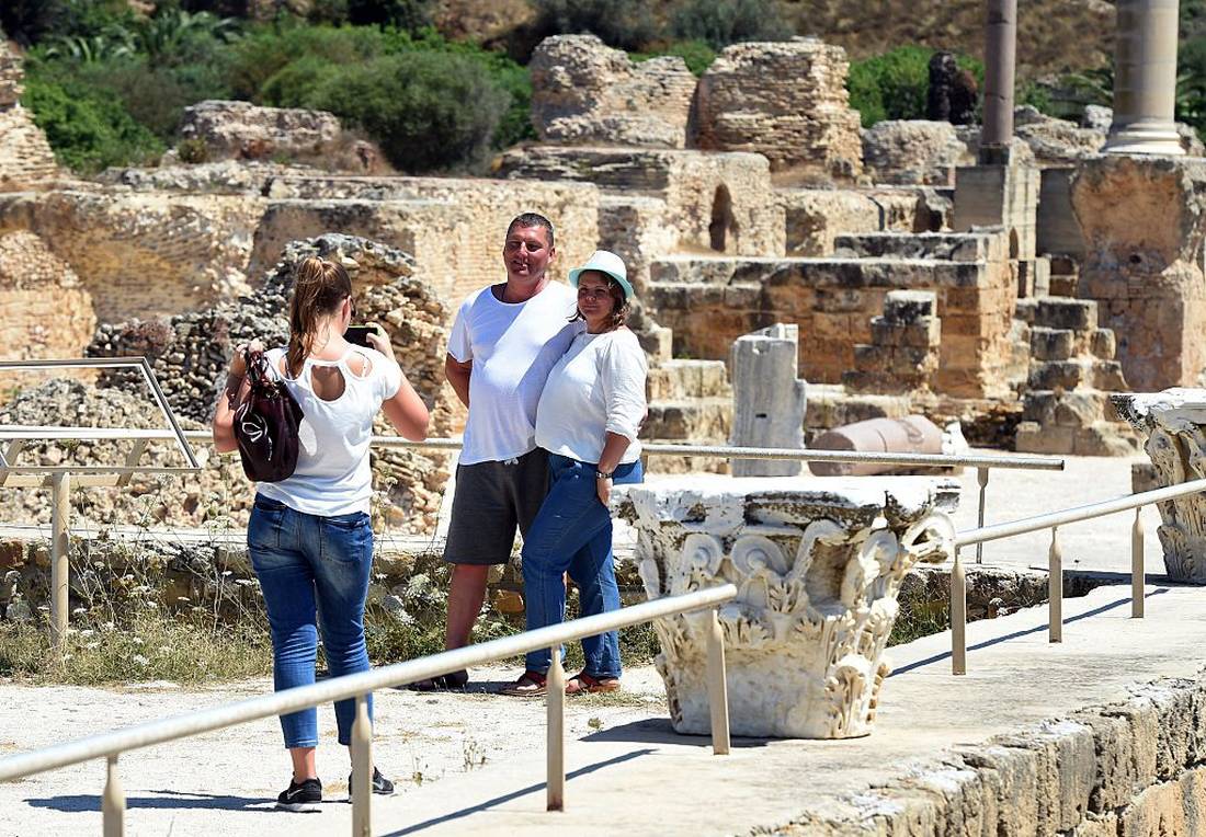 تونس تجذب السياح الجزائريين.. وتوقعات باستقبال مليون ونصف هذا العام