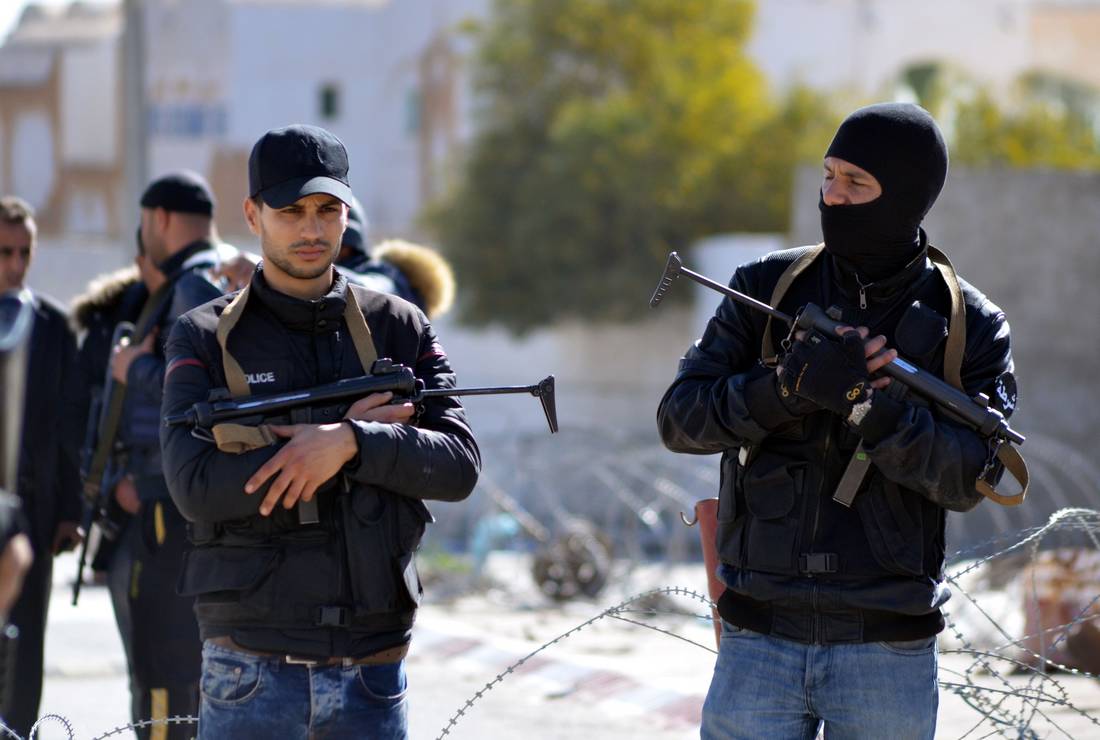 الداخلية التونسية: مقتل "إرهابيين" ومدني في تبادل إطلاق نار بالقصرين