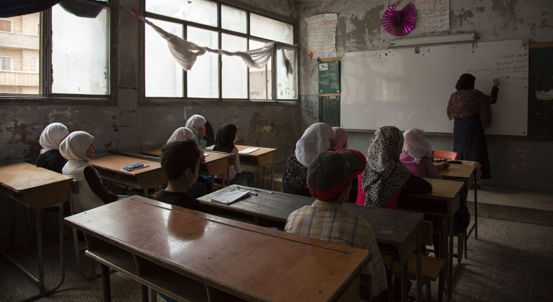 اليونيسف: 1.7 مليون طفل سوري خارج المدارس ومن يذهب يخاطر بحياته
