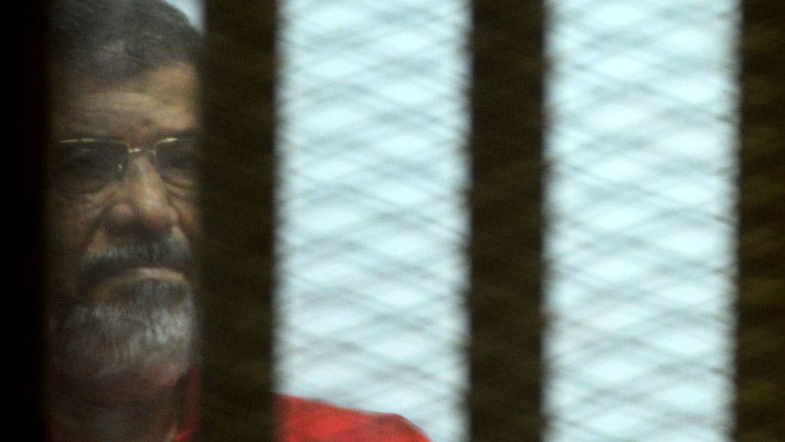 الإخوان عن تأييد حبس مرسي: ثورتنا ستحرق "السفاح".. وغدا يخرج "ألف مرسي" ليحكموا مصر