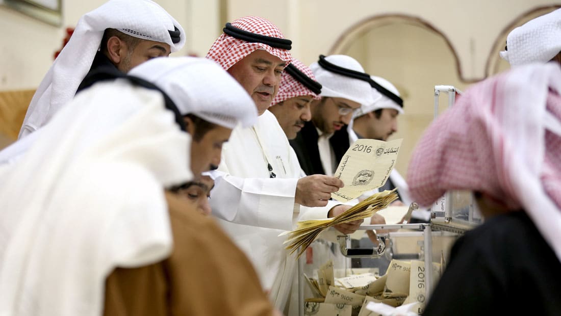 الكويت: خسائر للسلفيين والشيعة وعودة برلمانية للإخوان بعد مفاجآت انتخابية