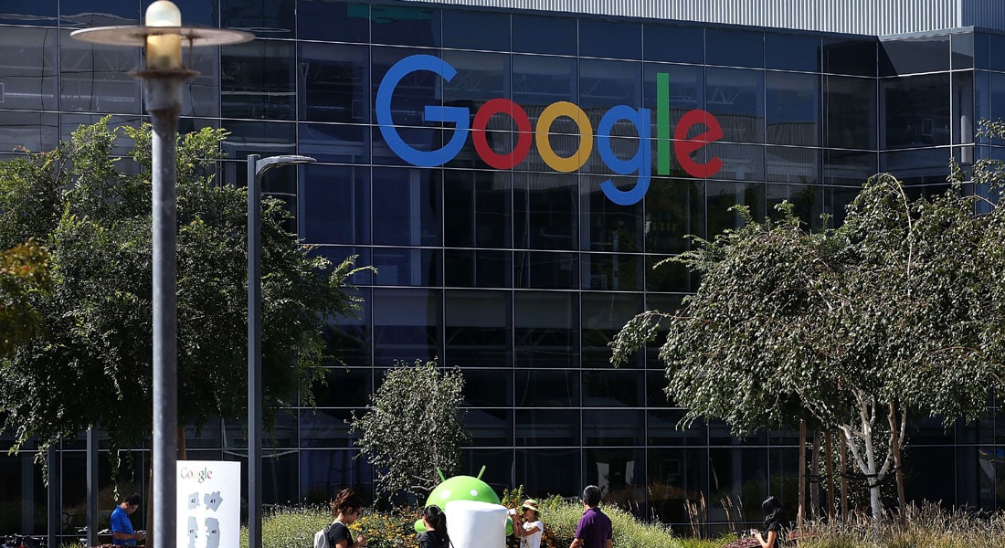 "غوغل" تعلن عن تشغيل كافة عملياتها بالطاقة النظيفة 
